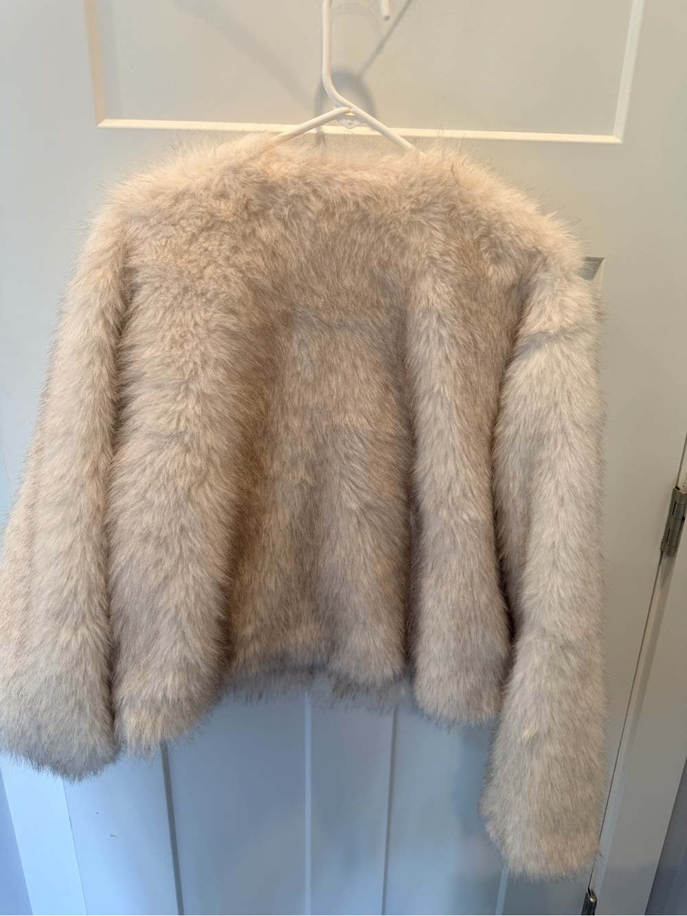 Universal Thread Large Ivory Plush Faux Fur Open Front Jacket - Picture 4 of 11